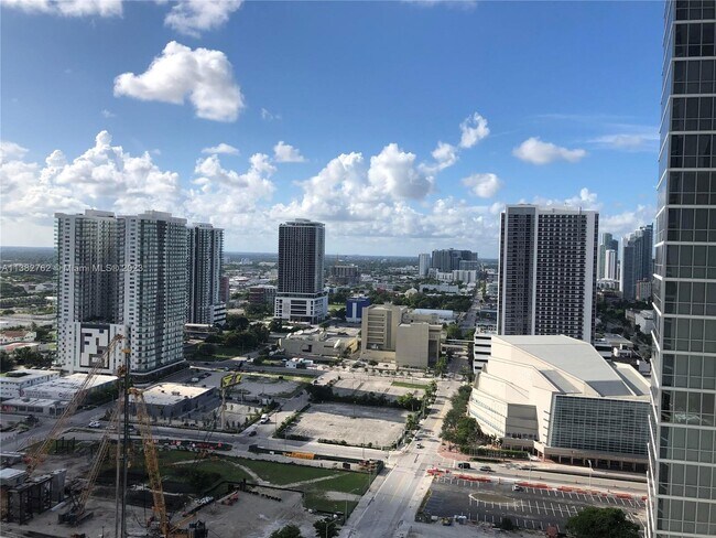 Building Photo - 1040 Biscayne Blvd