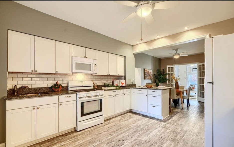 Building Photo - 627 S Eaton St