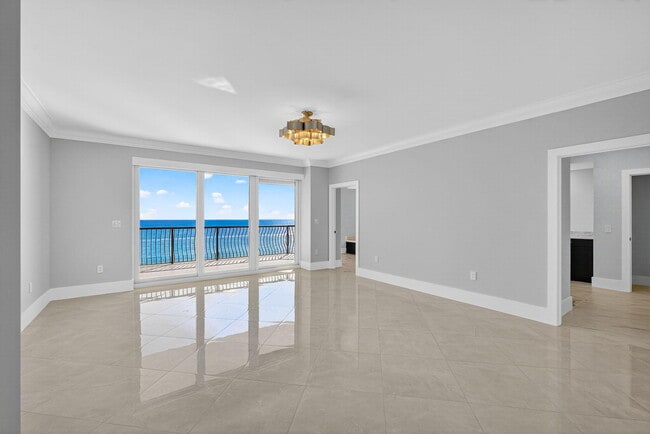 Building Photo - 5150 N Ocean Dr