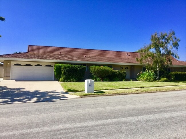 Primary Photo - Panoramic views from 4 bedroom in Camarillo!