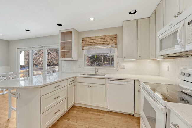 Building Photo - 7398 S Hudson Way