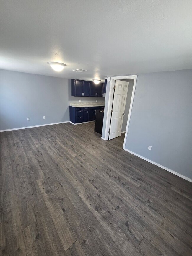 Building Photo - 220-226 East J St