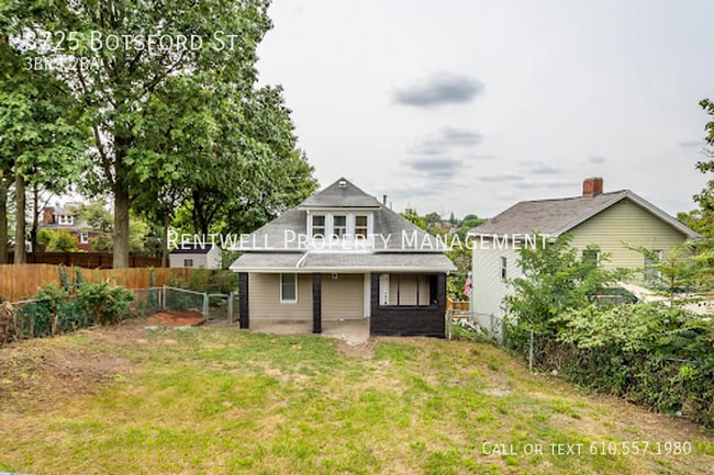 Building Photo - 3725 Botsford St