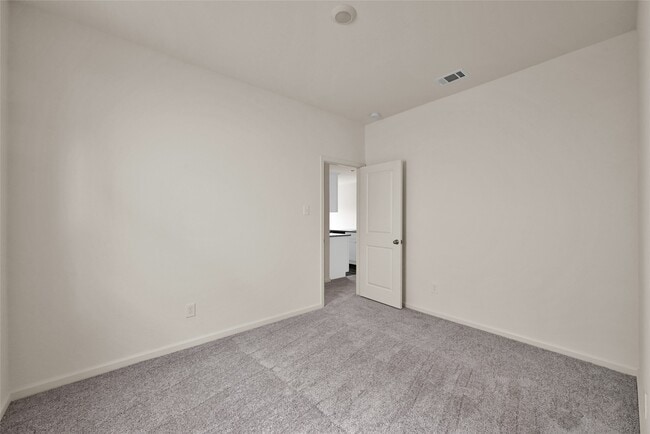 Building Photo - 583 Firemoon St