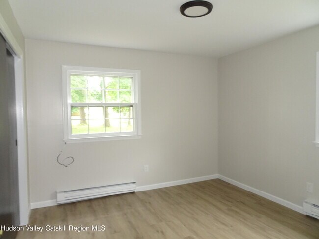 Building Photo - 167 NY-23