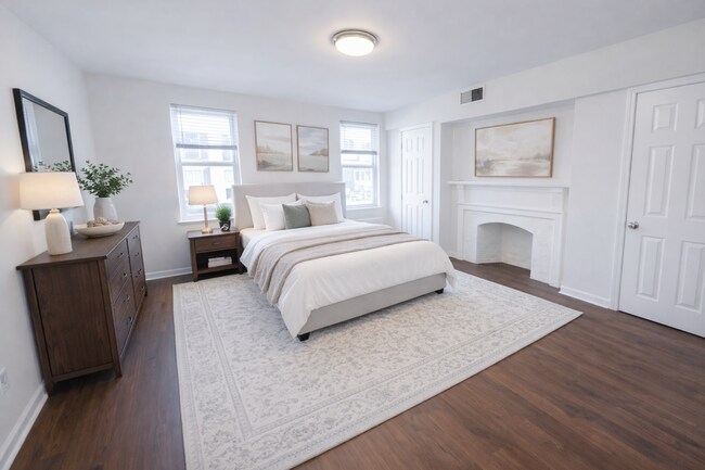 Building Photo - 790 S 2nd St