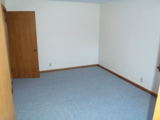 Building Photo - Spacious 3-4 Bedroom Ranch Style House for Rent