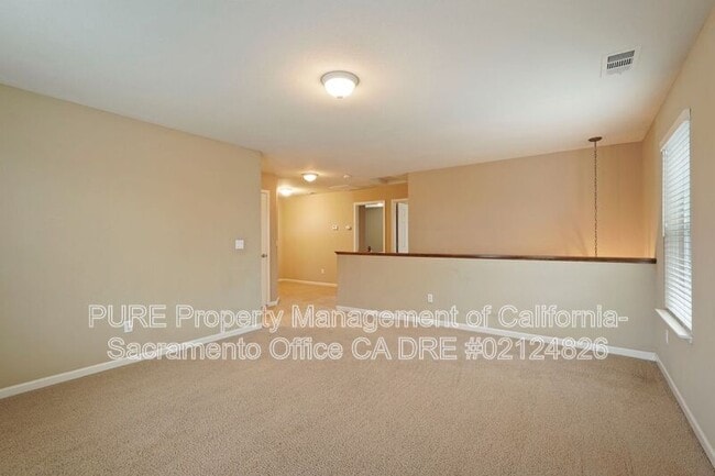 Building Photo - 441 Picasso Cir