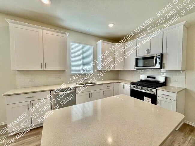 Building Photo - 8113 Branch Hollow Trail