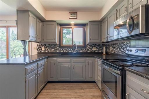 Building Photo - 2 Bedroom 1.5 Bath Single Family Home Avai...