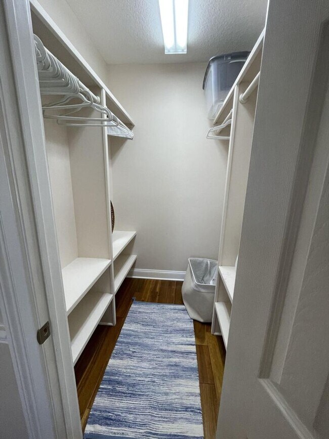 Building Photo - 2857 E Community Dr