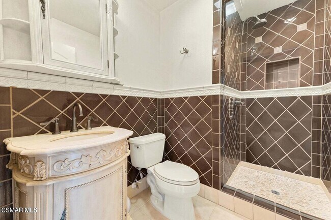 Building Photo - 22521 Blueridge Ct