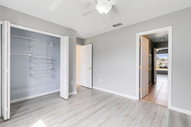 Building Photo - 12 Sawfish Ln