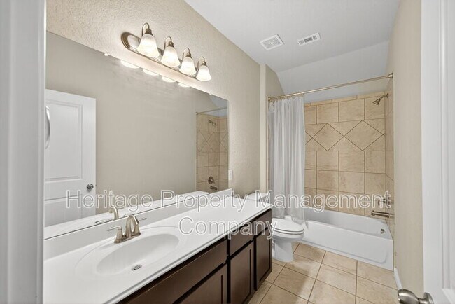 Building Photo - 1226 Hidden Cave Dr