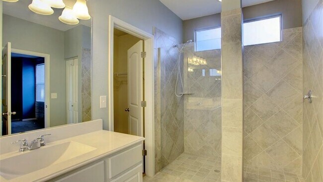 Building Photo - 1653 Arbor Knot Dr