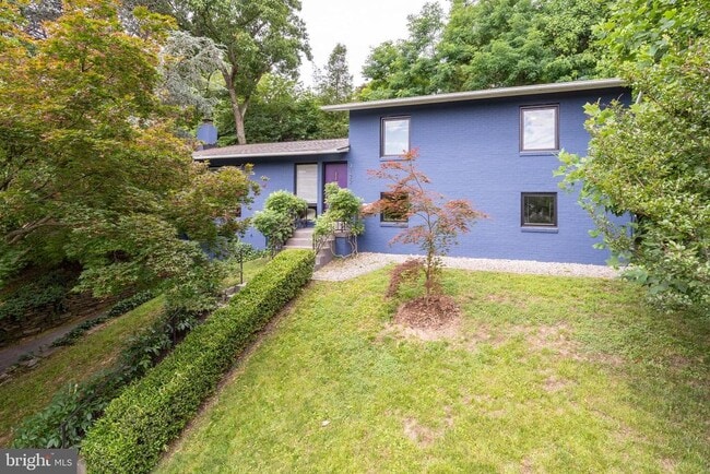 Building Photo - 3122 Brooklawn Terrace