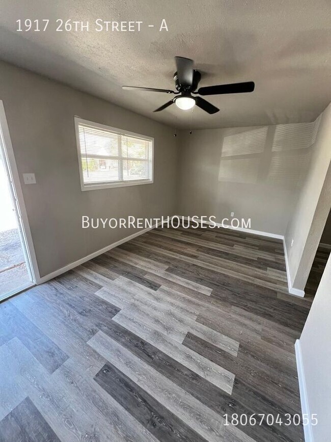 Building Photo - $499 Move-In Special (+ admin fee) + $0 De...