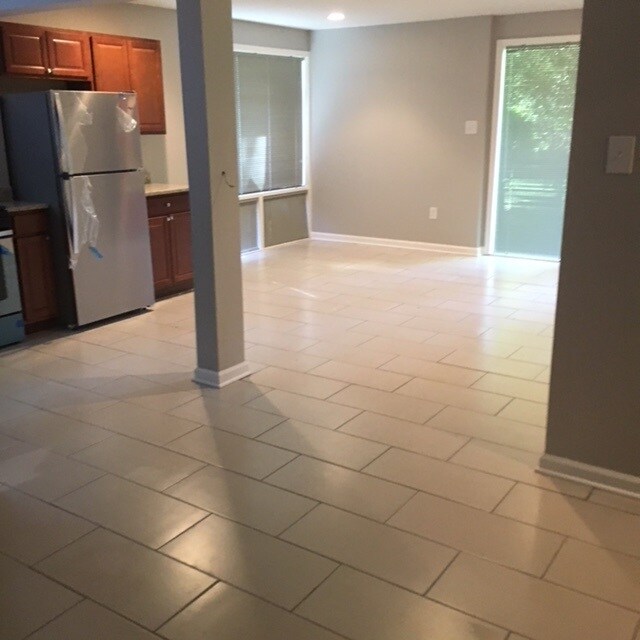 Building Photo - 7157 Donnell Pl