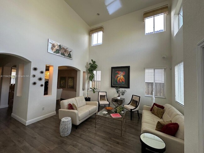 Building Photo - 7051 SW 162nd Ct