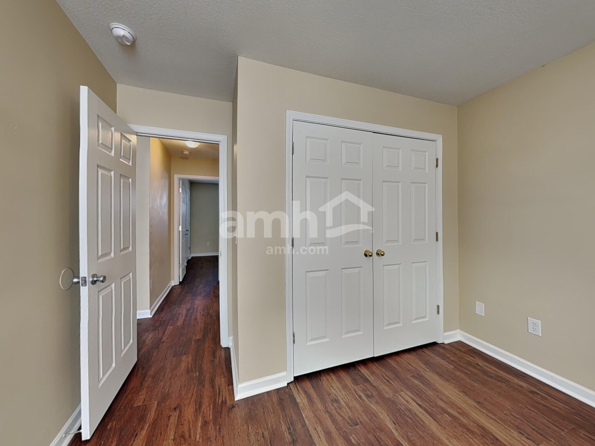 Building Photo - 17 Dillingham Ct