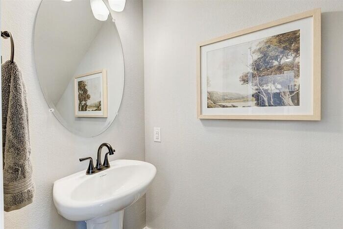 Building Photo - 4609 Tiberius Dr