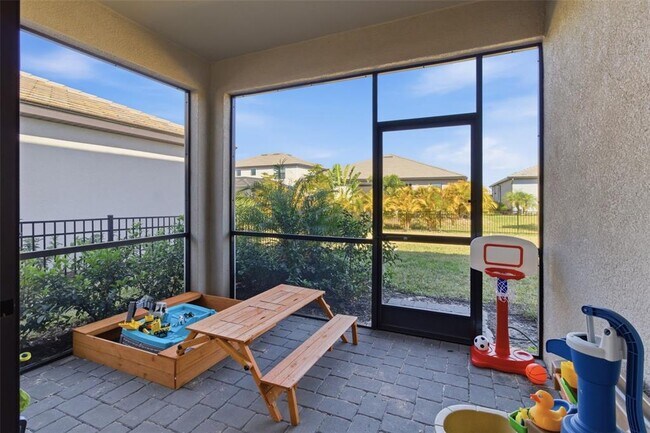 Building Photo - 14968 Serene Shrs Lp