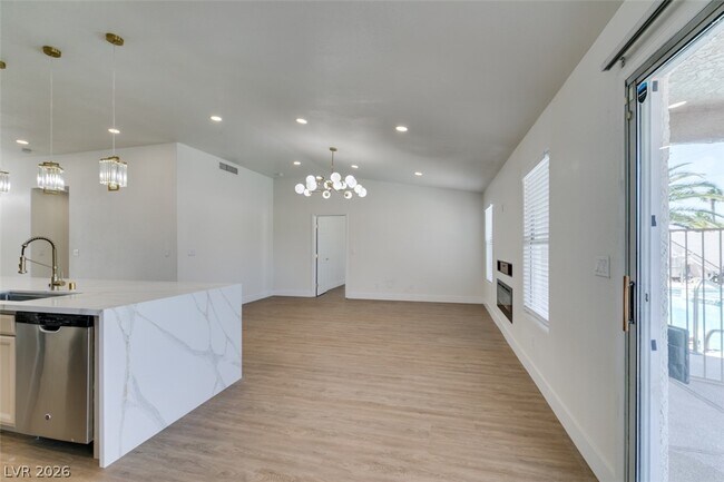 Building Photo - 7824 W Villa Finestra Dr