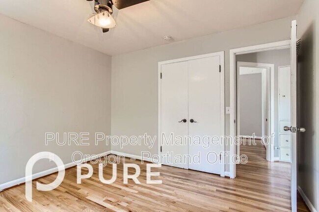 Building Photo - 3740 SE 134th Ave