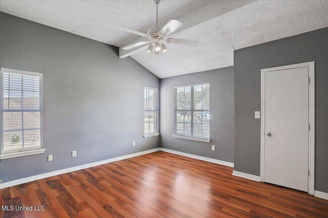 Building Photo - 607 Harbor Ridge Dr
