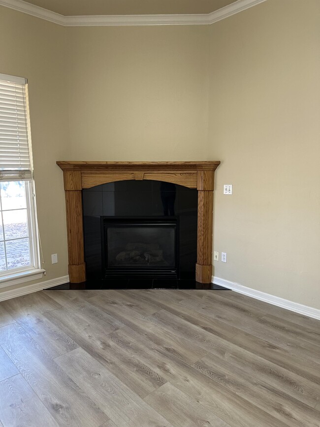 Building Photo - 4616 Alpine Pl