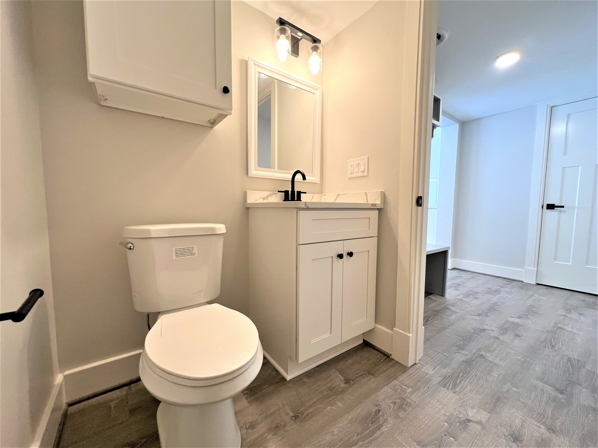 Building Photo - 10975 Main St