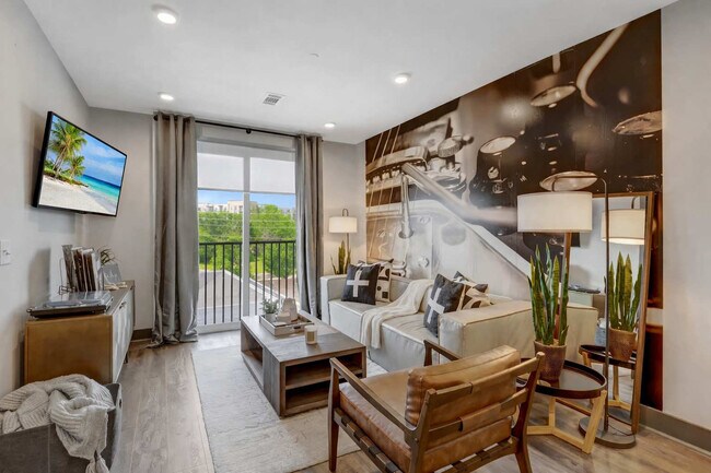 Building Photo - 65 Lindsley Ave