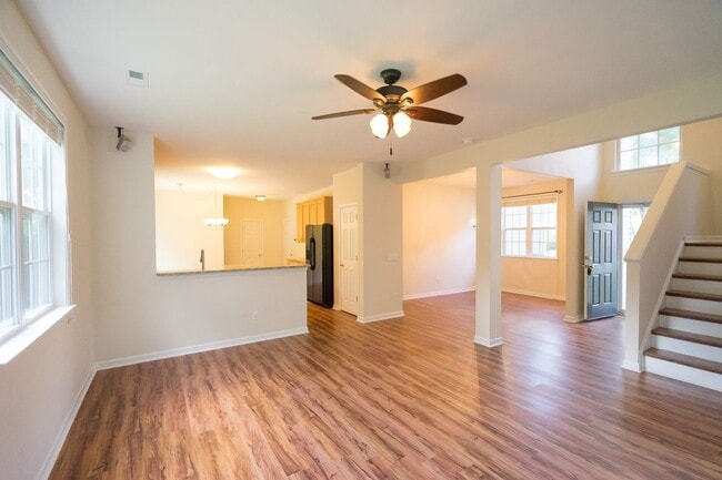 Building Photo - Pet-Friendly! Ballantyne/Blakeney, 4 bedroom-2.5 bath home on beautiful cul-de-sac lot