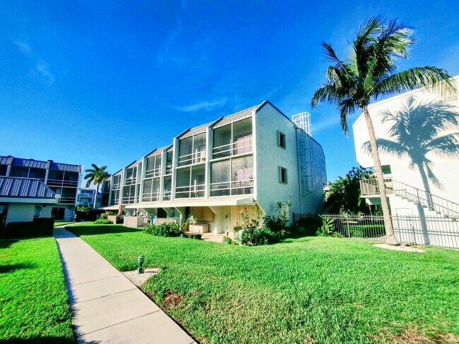 Building Photo - 1300 Seaway Dr