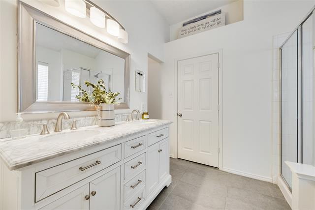 Building Photo - 3687 Harvard Dr