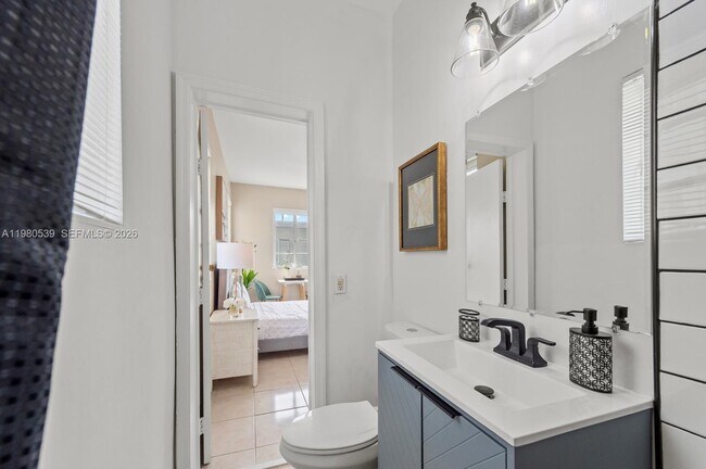 Building Photo - 301 86th St