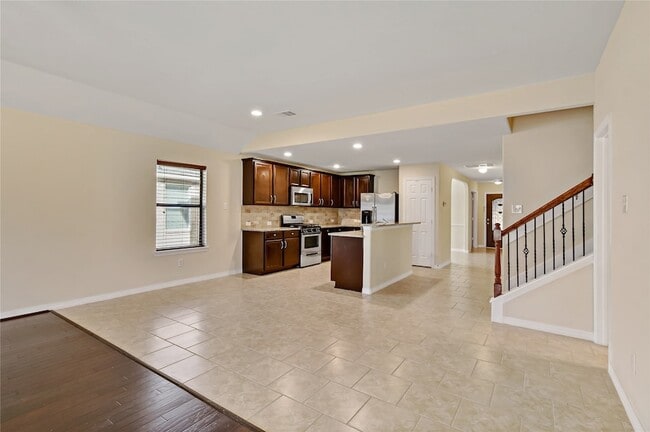 Building Photo - 3308 Southern Grove Ln