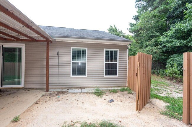 Building Photo - 6053 Sanibel Dr