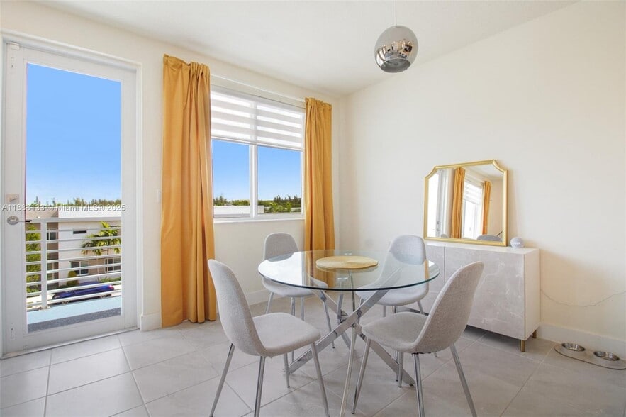 Building Photo - 10300 NW 66th St