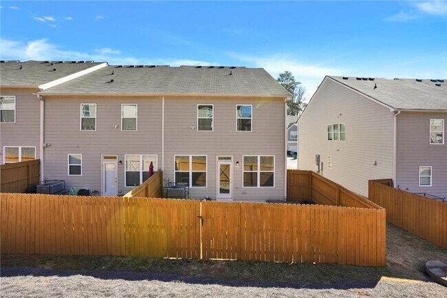 Building Photo - 2240 Mulsanne Dr