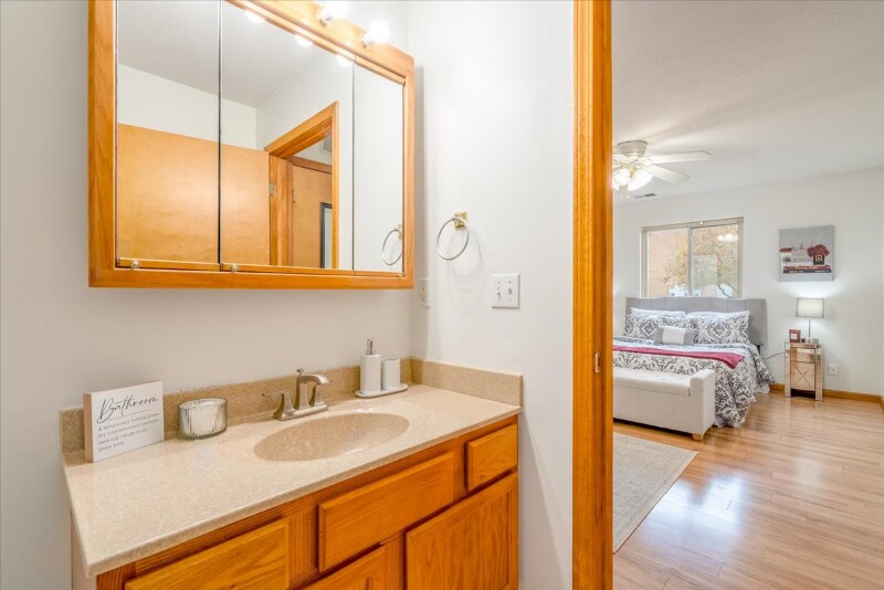 Building Photo - 45969 Tallgrass Ct