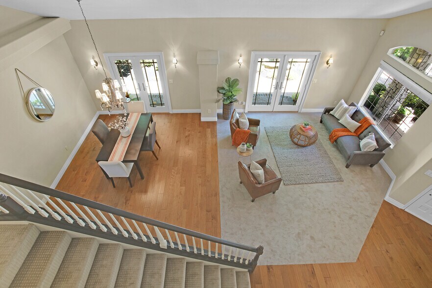 Building Photo - 706 Endsliegh Ct