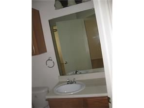 Building Photo - 4 br, 2 bath House - 1245 Village Garden