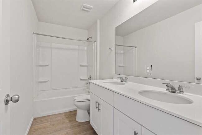 Building Photo - 905 Duskywing Wy