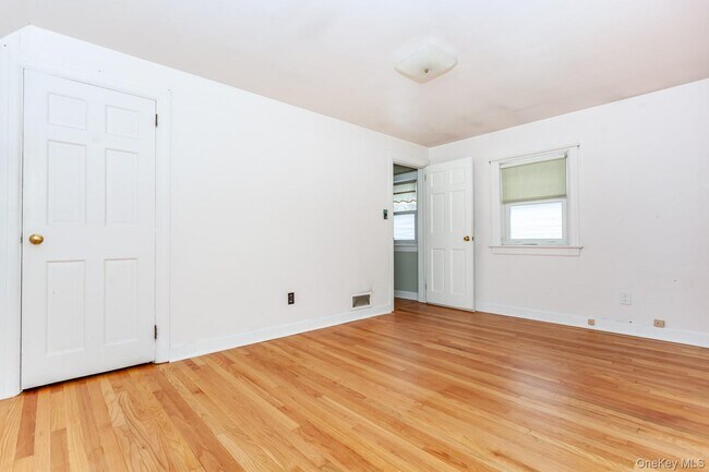 Building Photo - 530 Union Ave