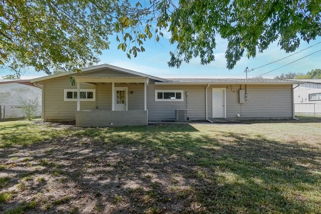 Building Photo - 50003 Del Ra Dr