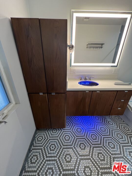 Building Photo - 6484 Wynkoop St