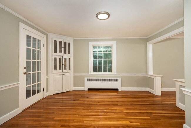 Building Photo - 99 Fairway Dr