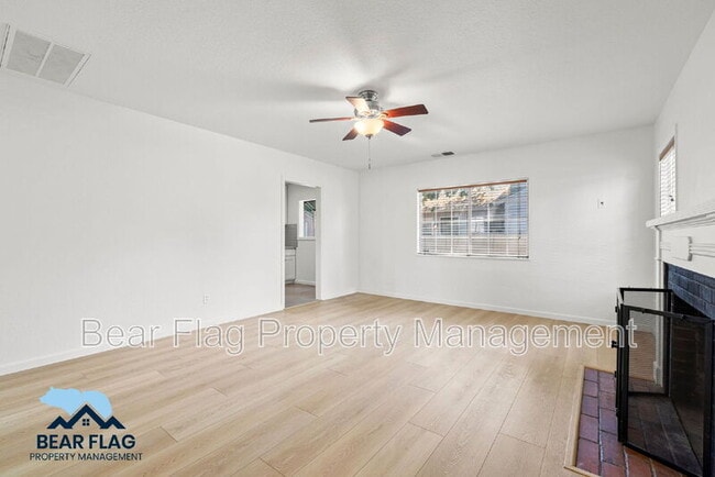 Building Photo - 4551 Orinda Way