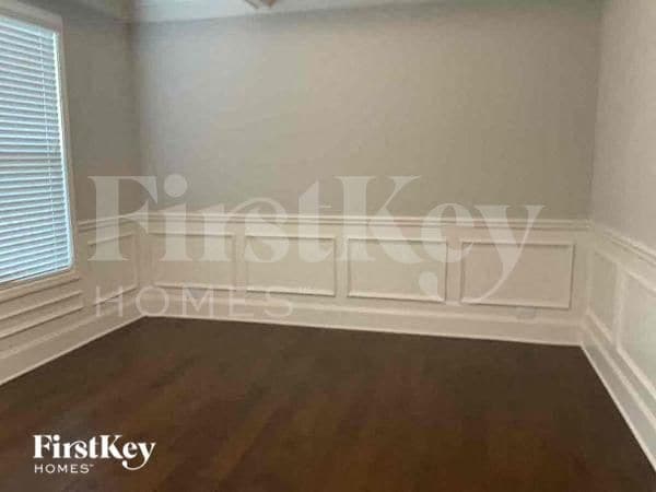 Building Photo - 3186 Ancoats St